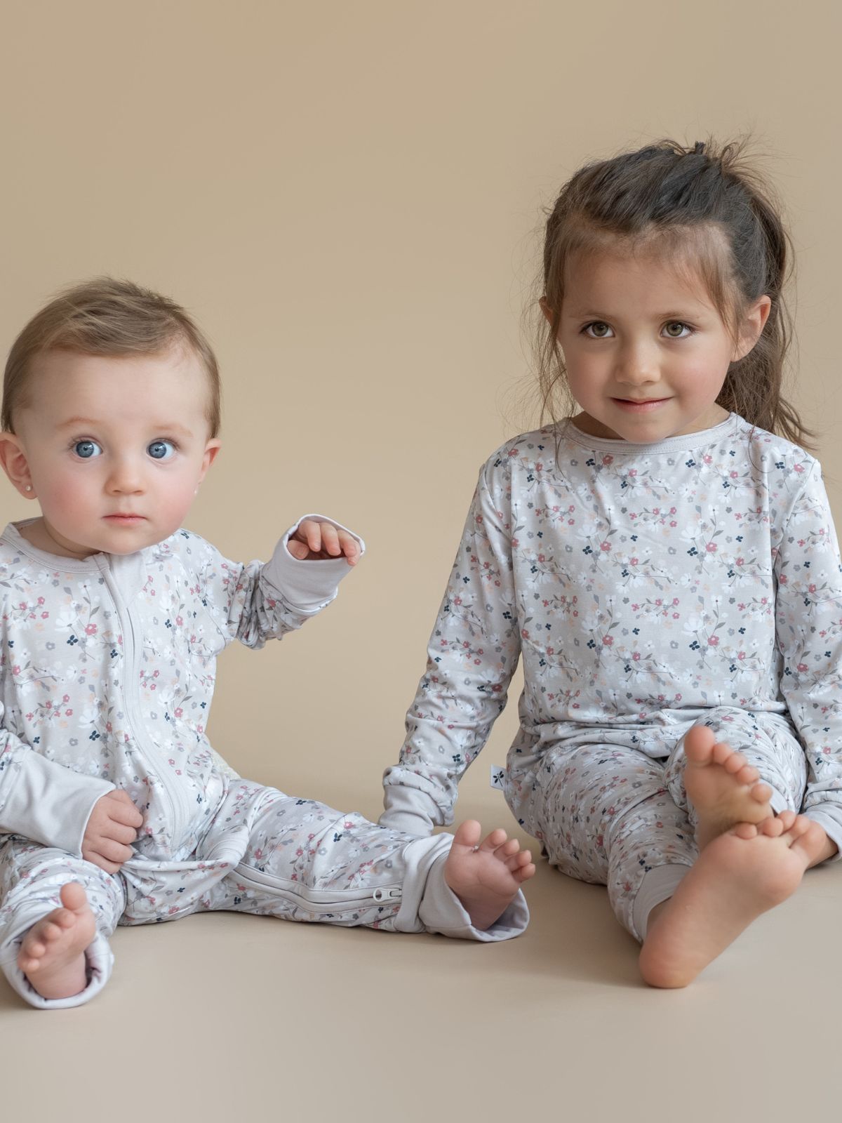 Bouquet print bamboo baby pajama top and bottoms set