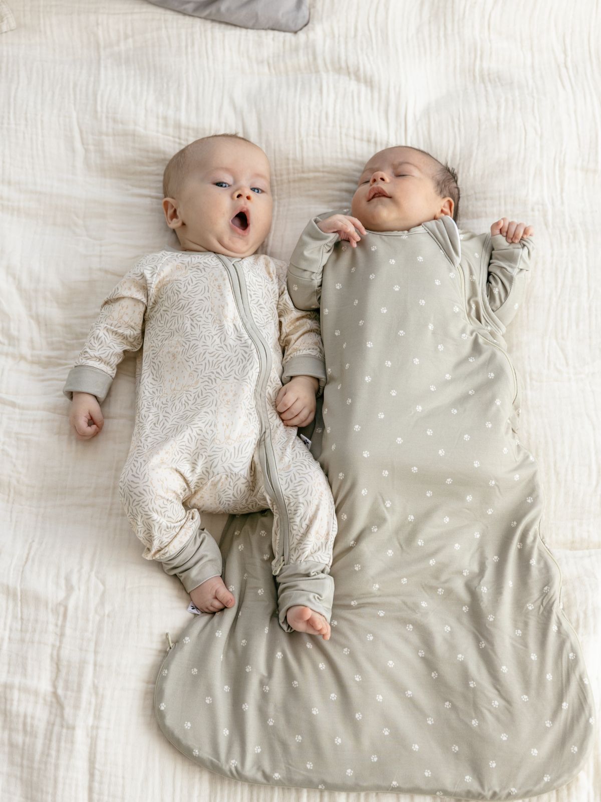 Footprint print bamboo baby sleeping bag
